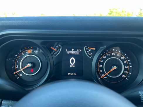 Used 2025 Jeep Wrangler Unlimited Sport AWD/4WD image 40