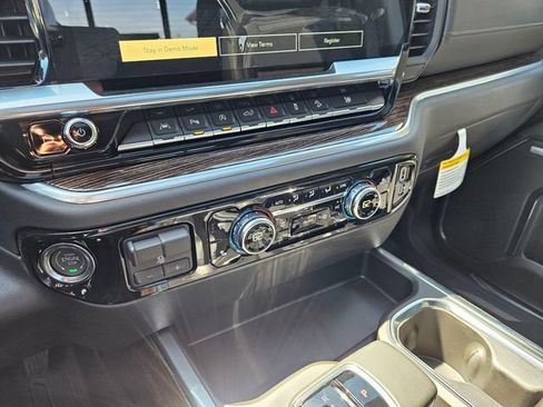 New 2026 GMC Sierra 1500 Elevation AWD/4WD image 28