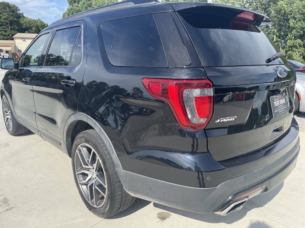 Used 2016 Ford Explorer Sport AWD/4WD image 5