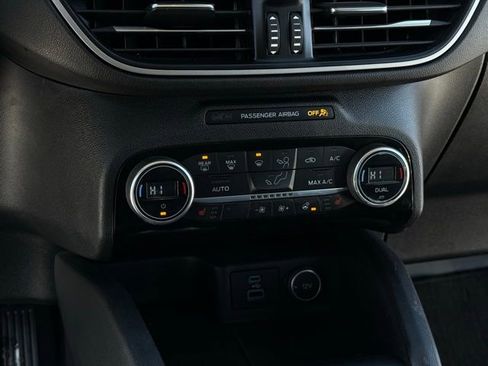 Certified 2021 Ford Escape SEL image 22