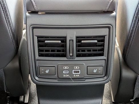 New 2026 Subaru Outback Limited AWD/4WD image 32