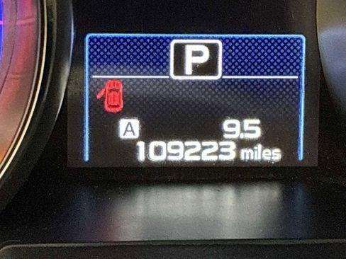 Used 2017 Subaru Outback 3.6R Limited image 10