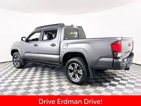 Certified 2018 Toyota Tacoma SR5 RWD image 20