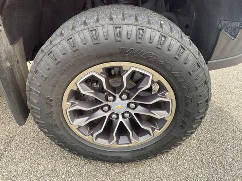 Used 2020 Chevrolet Colorado ZR2 AWD/4WD image 25