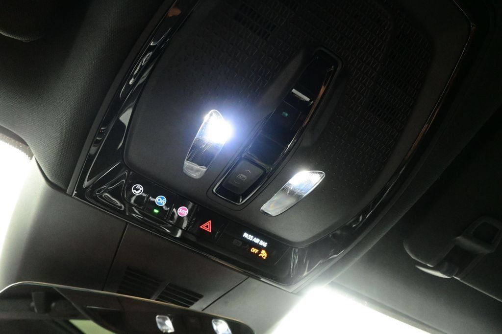 Used 2024 Cadillac Lyriq Sport RWD image 22
