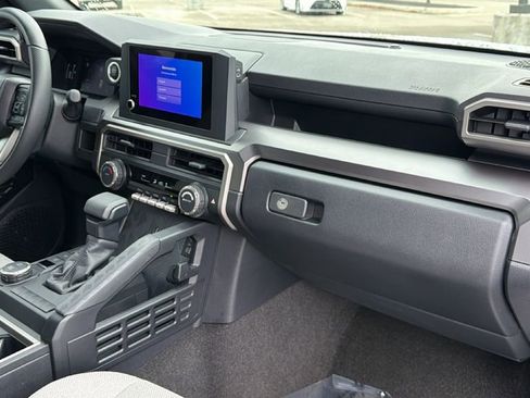 Used 2025 Toyota 4Runner SR5 image 40