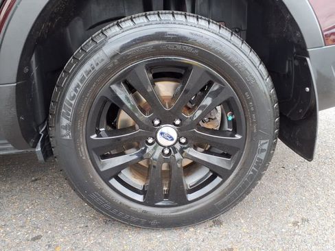 Used 2018 Ford Explorer XLT w/ Equipment Group 202A image 27