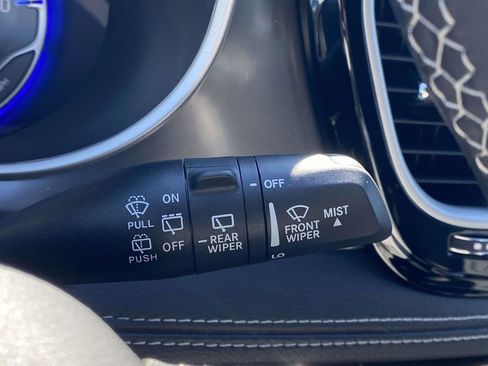 New 2026 Chrysler Pacifica Select w/ S Appearance Package image 30