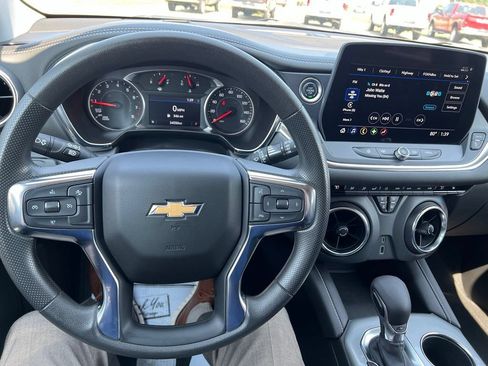 Used 2025 Chevrolet Blazer LT AWD/4WD image 30