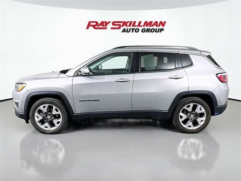 Used 2020 Jeep Compass Limited image 4