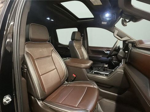 Used 2023 GMC Sierra 1500 Denali w/ Technology Package image 9