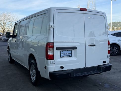 Used 2020 Nissan NV 1500 SV image 8