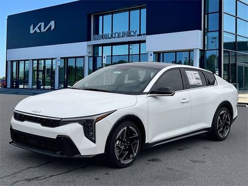 New 2025 Kia K4 GT-Line w/ GT-Line Premium Package image 11