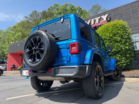 Used 2024 Jeep Wrangler Unlimited Sahara AWD/4WD image 13