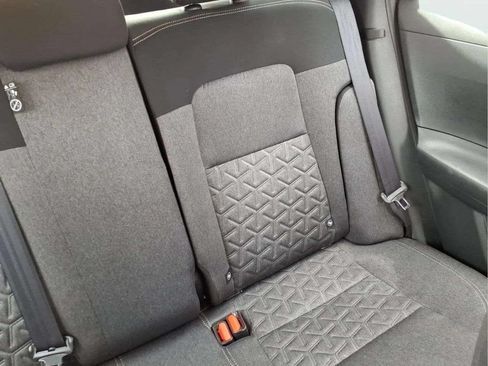 Used 2025 Nissan Kicks SV FWD image 15