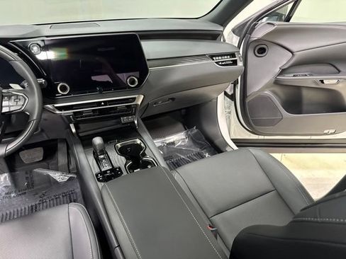 Used 2025 Lexus RX 350 Premium w/ Accessory Package AWD/4WD image 23