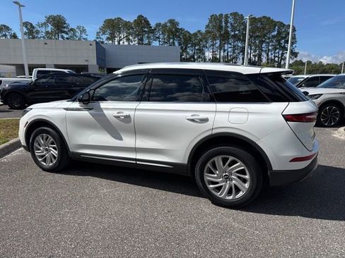 Used 2022 Lincoln Corsair FWD image 12