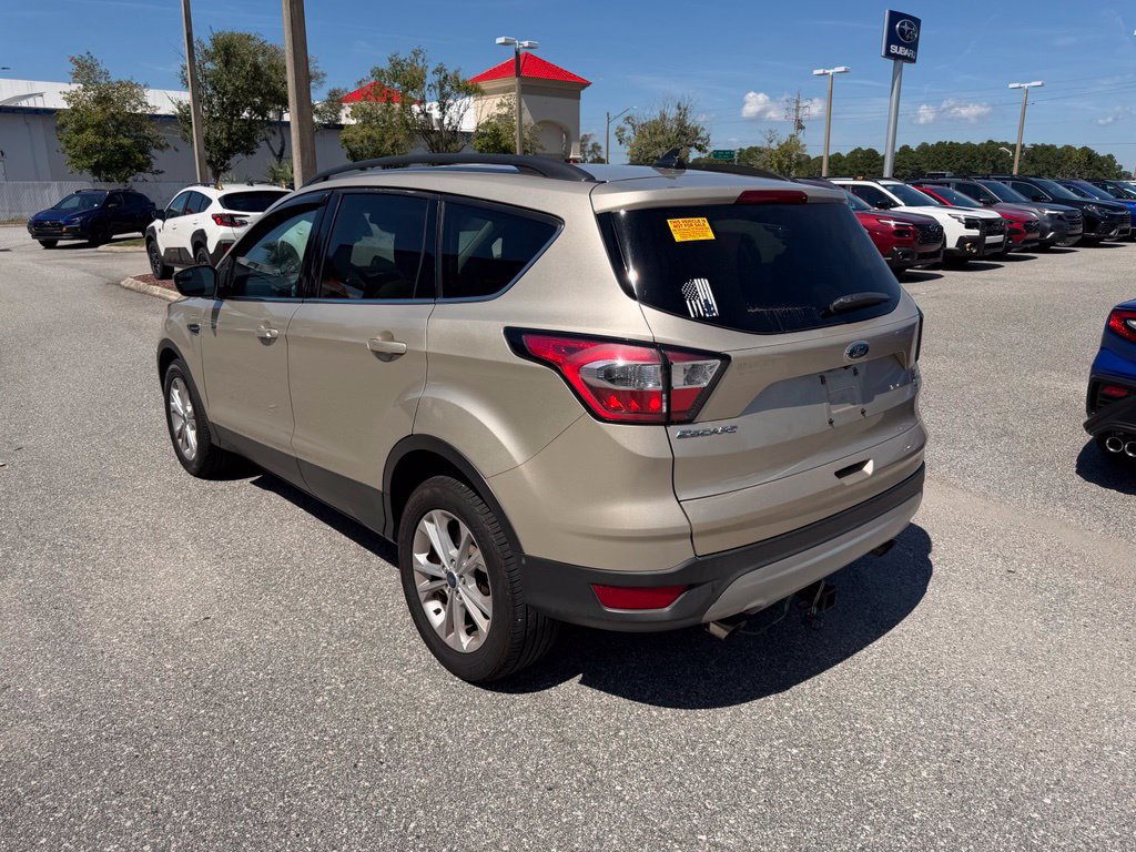 Used 2018 Ford Escape SE w/ SE Sync 3 Package FWD image 6