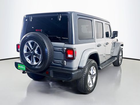 Used 2021 Jeep Wrangler Unlimited Sahara AWD/4WD image 10