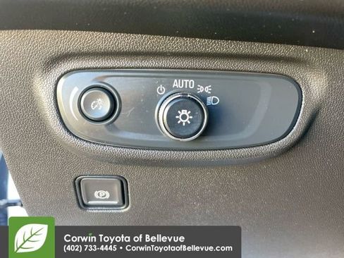 Used 2024 GMC Terrain SLE image 19