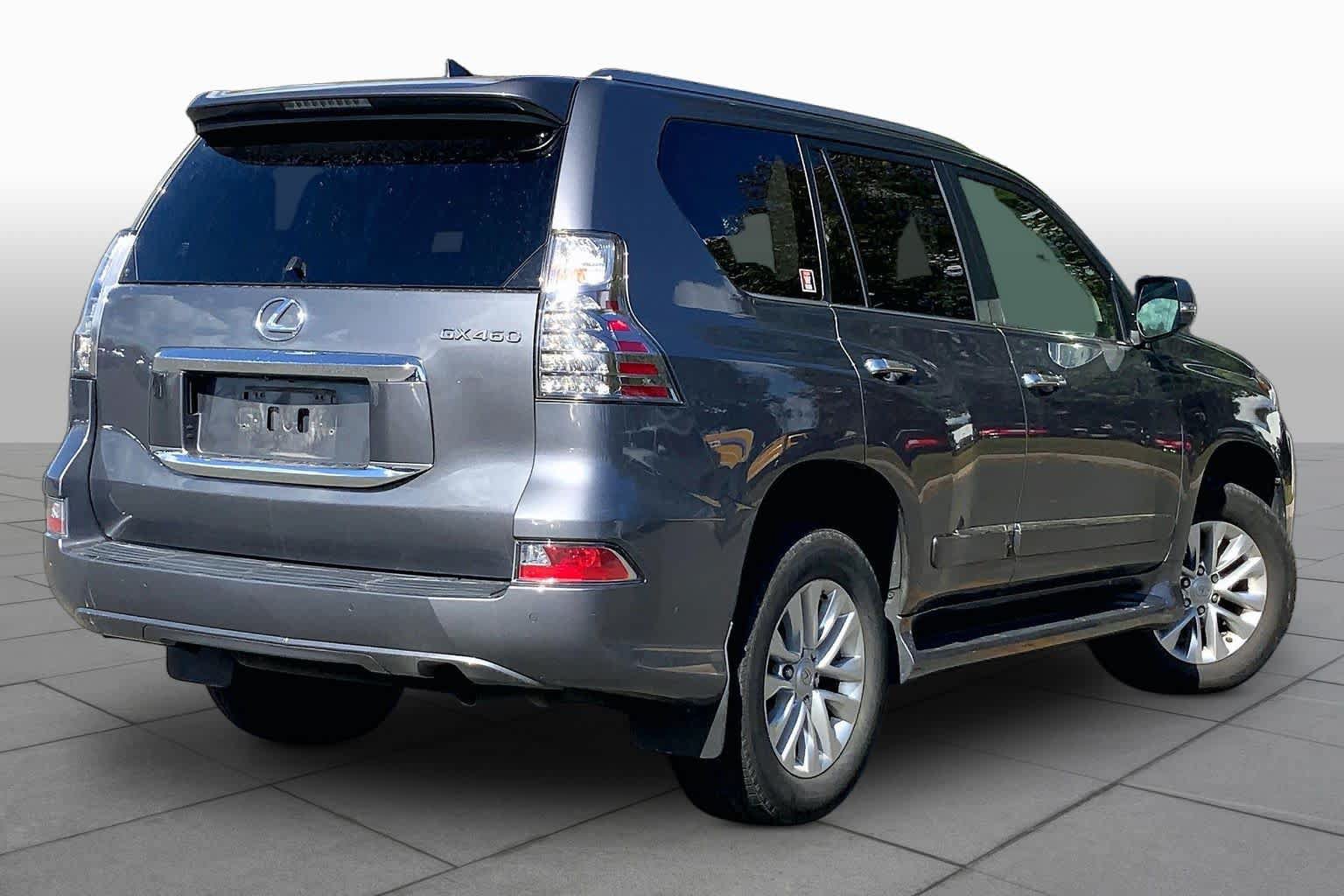 Used 2017 Lexus GX 460 Premium w/ Premium Package AWD/4WD image 13