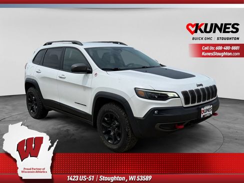 Used 2019 Jeep Cherokee Trailhawk AWD/4WD image 1