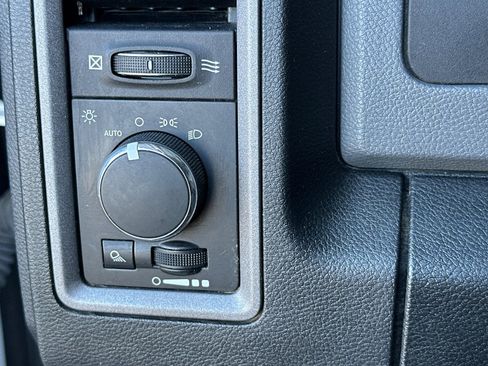 Used 2016 RAM 1500 Tradesman image 28