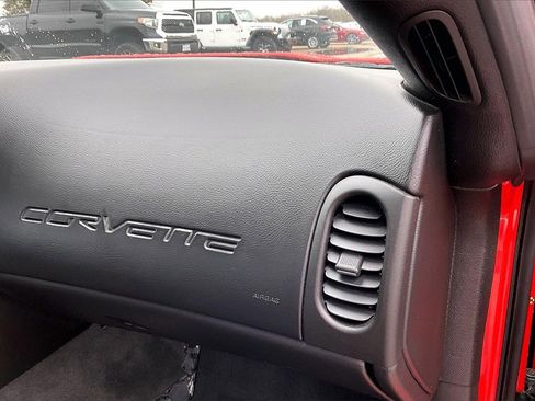 Used 2011 Chevrolet Corvette Convertible w/ Preferred Equipment Group image 19