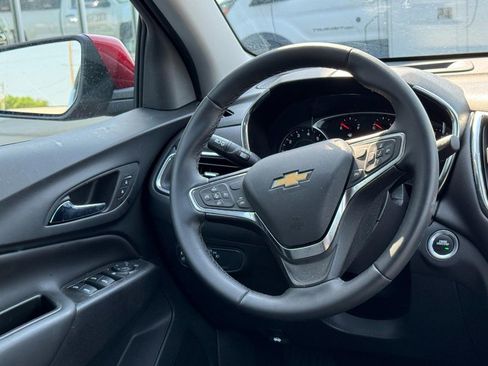 Used 2024 Chevrolet Equinox LT FWD image 10