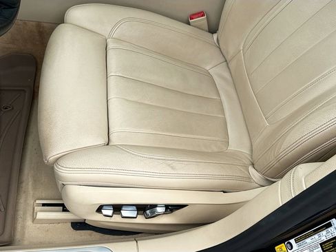 Used 2020 BMW 740i w/ Cold Weather Package RWD image 21