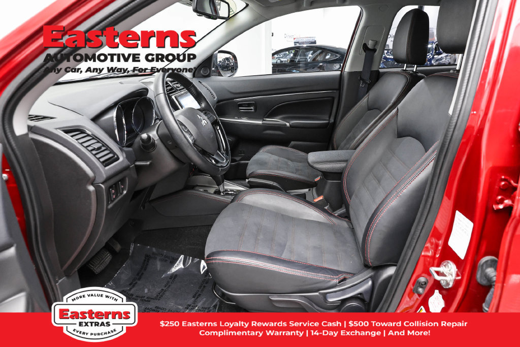 Used 2025 Mitsubishi Outlander Sport AWD image 16