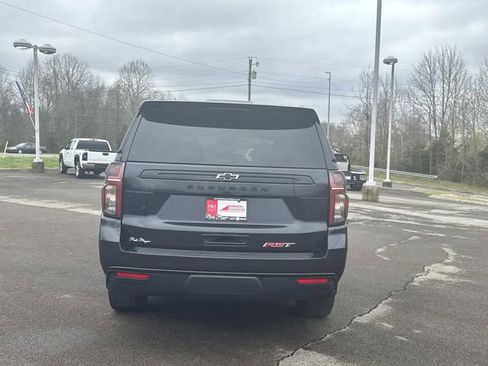 Certified 2024 Chevrolet Suburban RST image 5