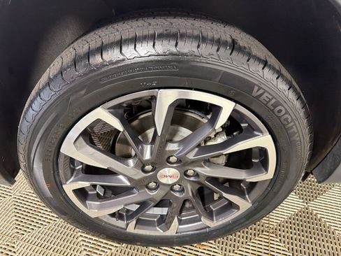 Used 2023 GMC Terrain SLT FWD image 18