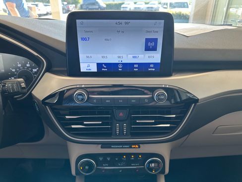 Certified 2020 Ford Escape SEL FWD image 28