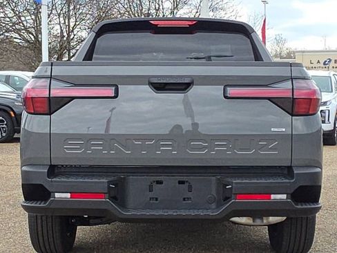 Certified 2025 Hyundai Santa Cruz SE image 15