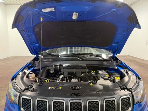 Used 2024 Jeep Compass Latitude AWD/4WD image 85