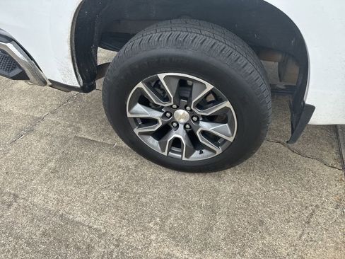 Used 2023 Chevrolet Silverado 1500 LT w/ Protection Package image 20