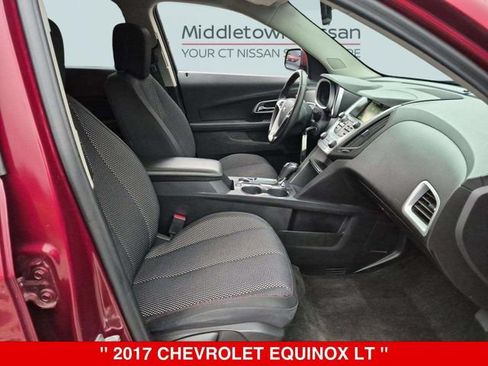 Used 2017 Chevrolet Equinox LT w/ Convenience Package AWD/4WD image 38