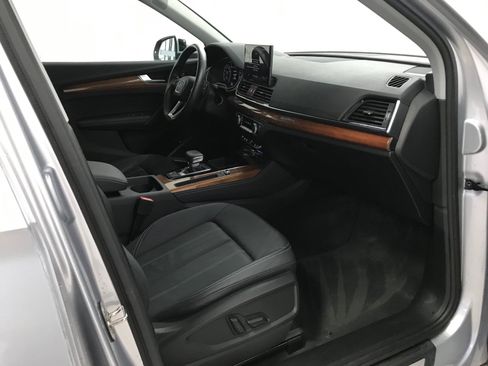 Used 2023 Audi Q5 2.0T Premium Plus w/ Premium Plus Package AWD/4WD image 16