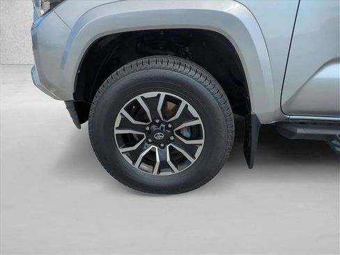 Certified 2022 Toyota Tacoma TRD Sport image 22