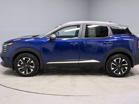 Certified 2025 Nissan Kicks SV w/ SV Premium Package image 9