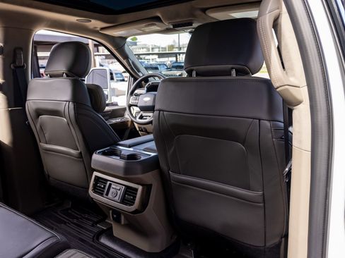 Used 2026 Ford F450 Platinum w/ Platinum Plus Package image 32