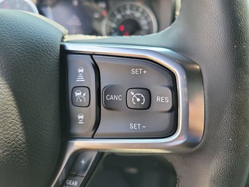 Used 2025 RAM 1500 Laramie AWD/4WD image 24