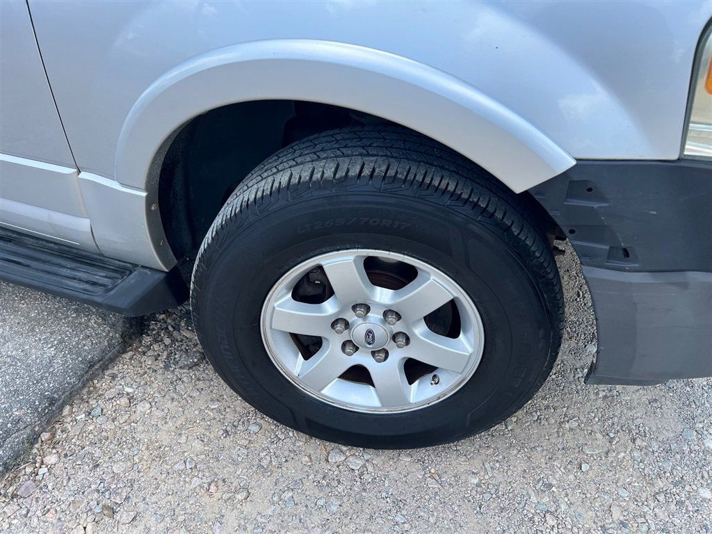 Used 2010 Ford Expedition EL XLT RWD image 19