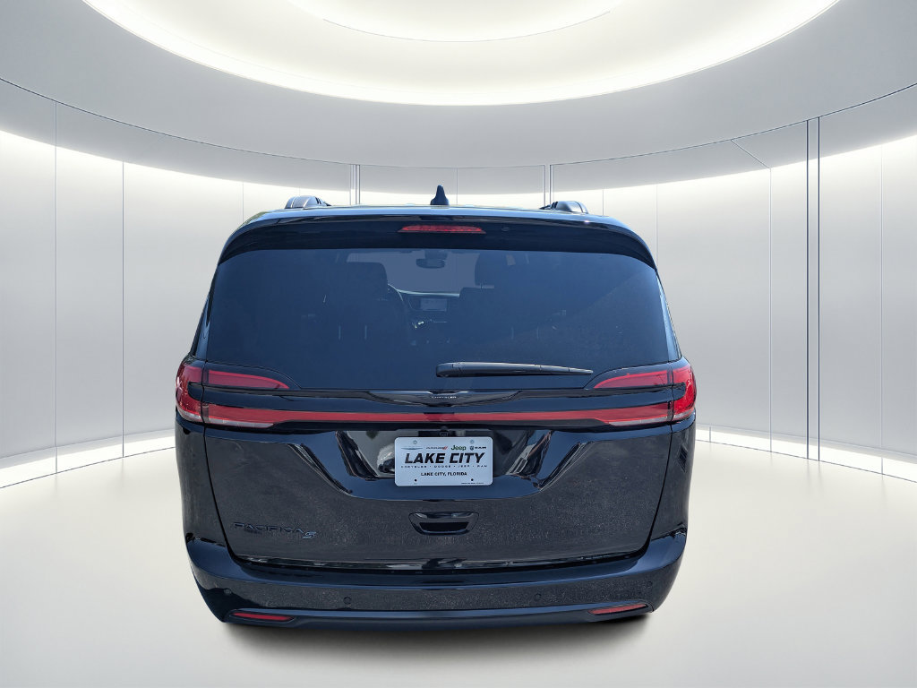 New 2026 Chrysler Pacifica Select w/ S Appearance Package FWD image 5