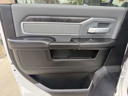 Used 2020 RAM 2500 Big Horn AWD/4WD image 15