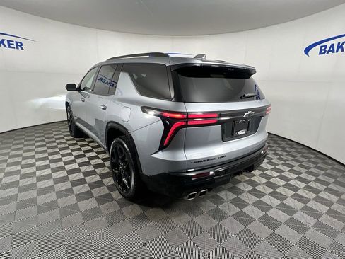 Used 2024 Chevrolet Traverse RS w/ LPO, Floor Liner Package AWD/4WD image 6