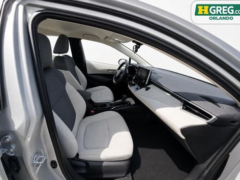 Used 2020 Toyota Corolla LE FWD image 15