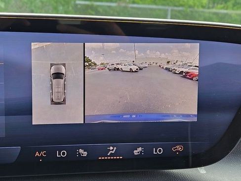 Used 2025 Buick Enclave Preferred FWD image 23