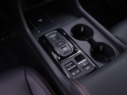 Certified 2025 Honda Pilot TrailSport image 13